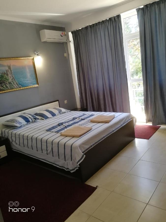 Mira Hotel New Athos Buitenkant foto
