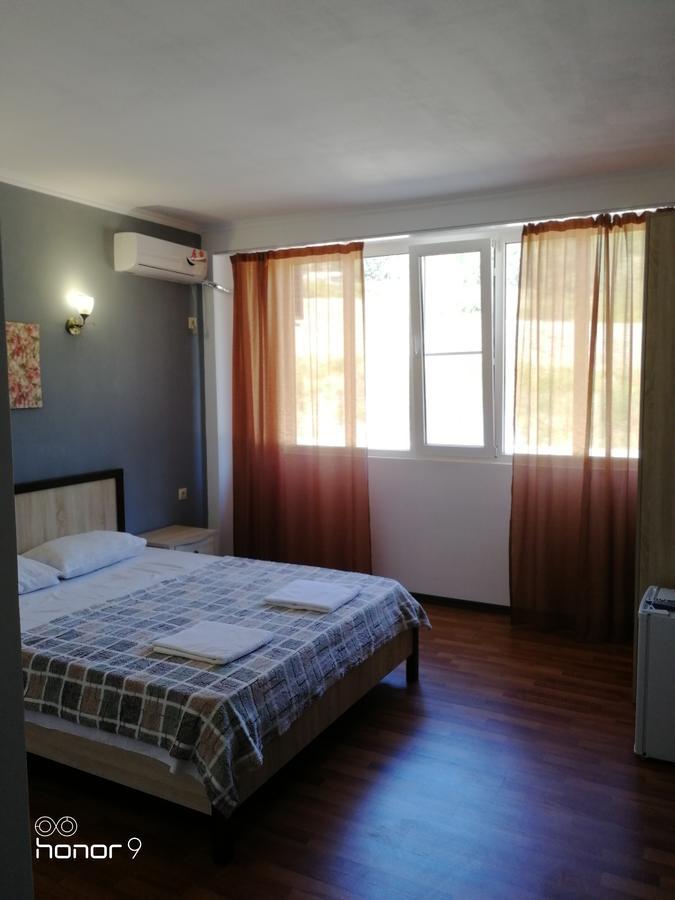 Mira Hotel New Athos Buitenkant foto