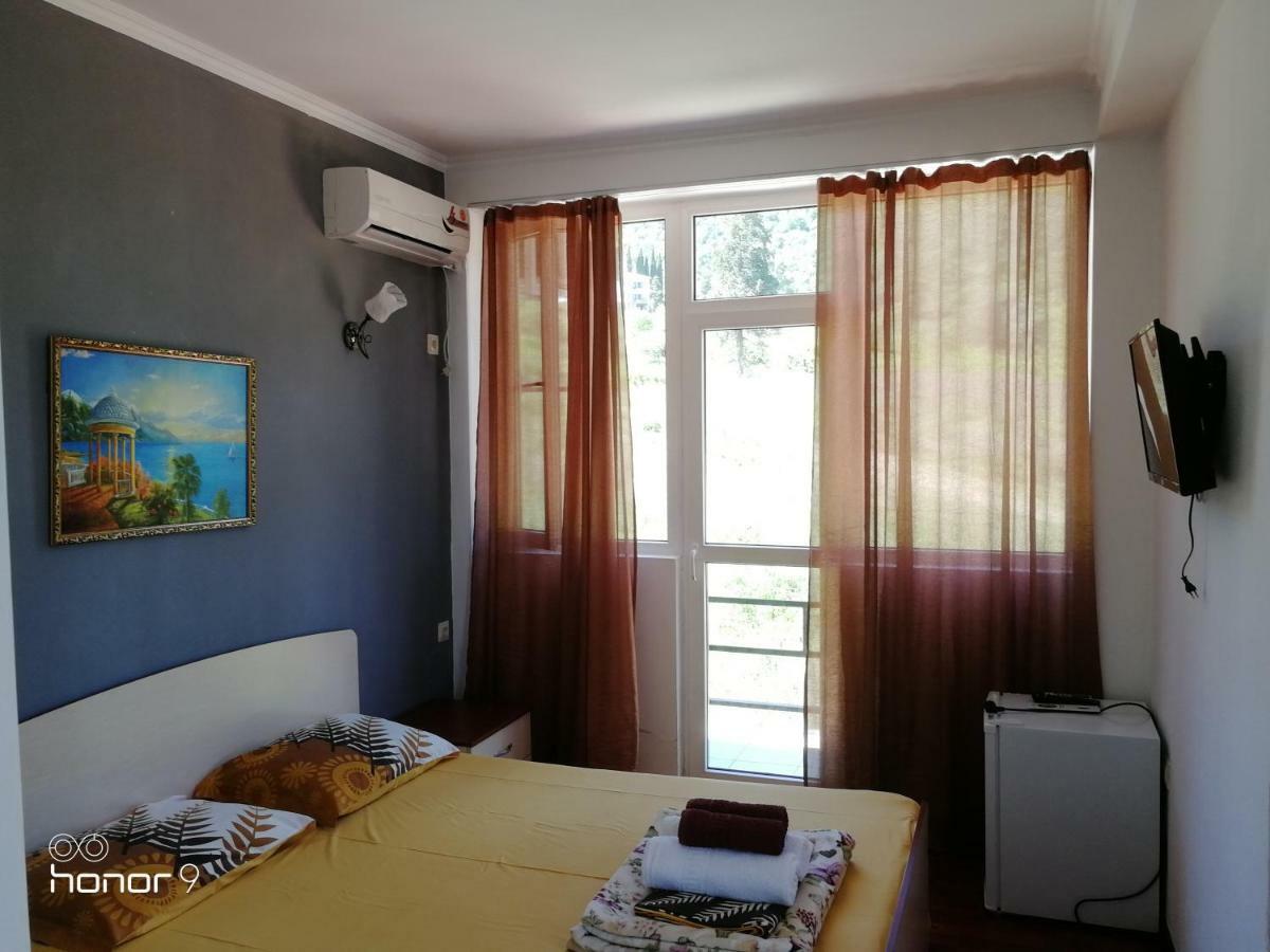 Mira Hotel New Athos Buitenkant foto